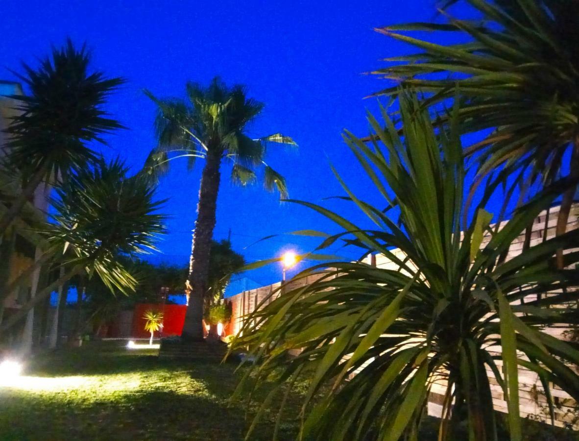 Casablanca El Petit Hotel เดลแตเบรอ ภายนอก รูปภาพ